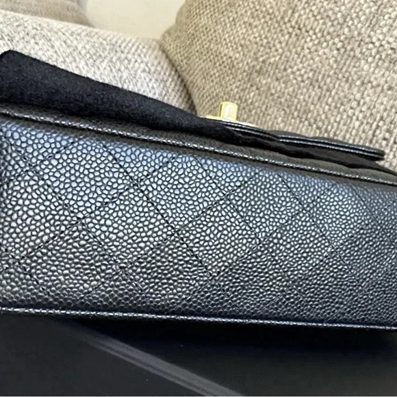 Chanel Black Quilted Leather Bag - Picture 6 of 9